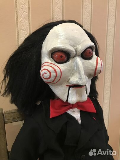 Кукла Билли из фильма Пила