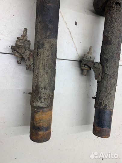 Амортизатор стойка задний Chrysler 300M EGG