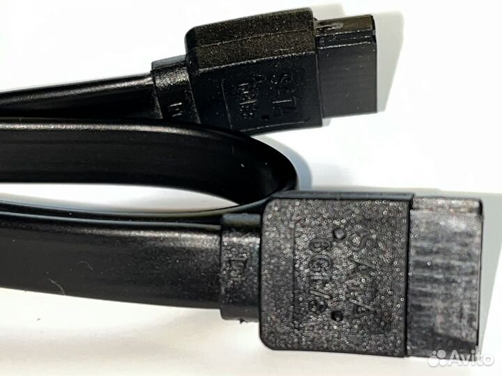 Кабель для компьютера S-ATA
