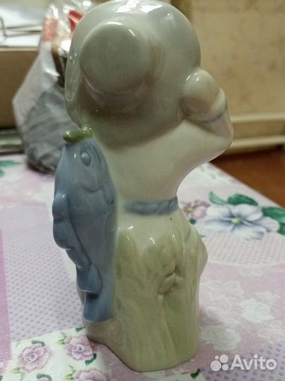 Кот в сапогах статуэтка