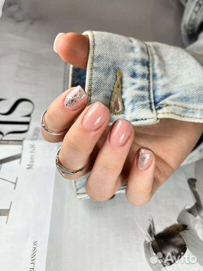 Маникюр с покрытием гель-лаком