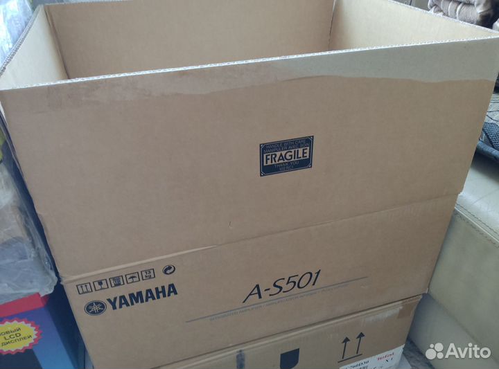 Интегральный усилитель Yamaha A-S501 (черный)