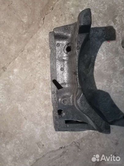 Ящик для инструментов Volkswagen Passat B6