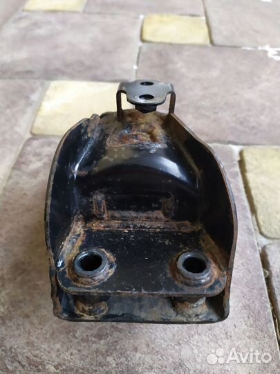 Опора двигателя Hyundai Getz 1.4 ат 2010г.в