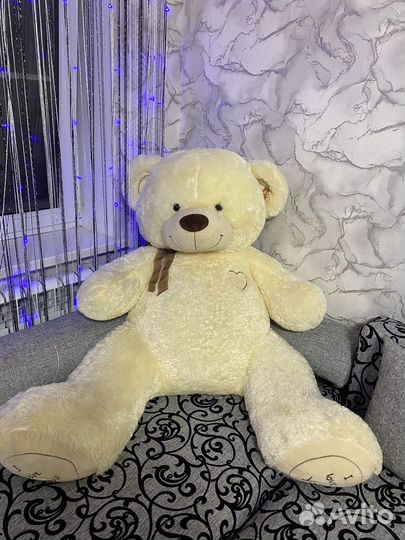 Плюшевый медведь