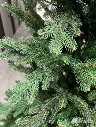 Елка искусственная