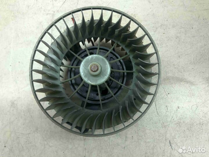 Моторчик печки Mercedes E W124