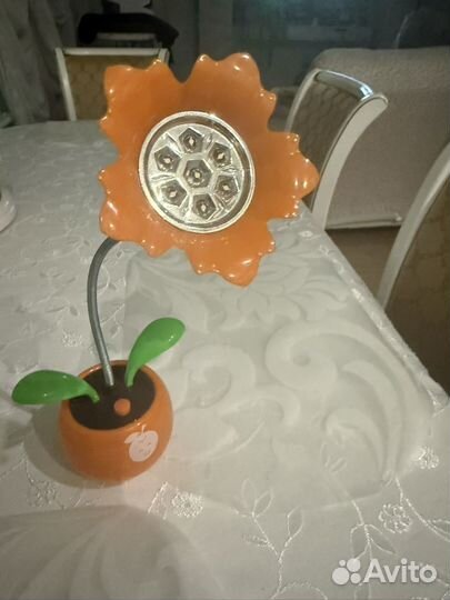 Настольная детская лампа цветок