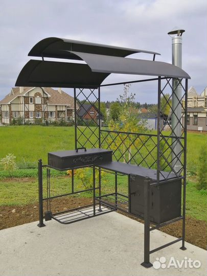 Кованый мангал с крышей и печкой