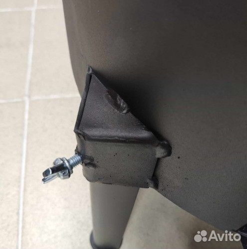 Печь с трубой 100мм под казан 22л с платформой