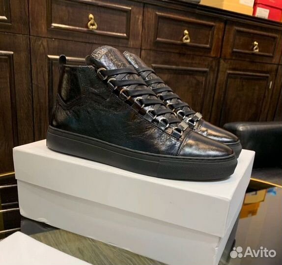 Balenciaga Arena High/low