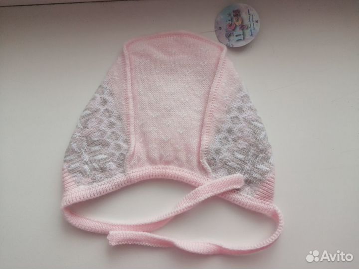 Шапка для новорождённой девочки новая