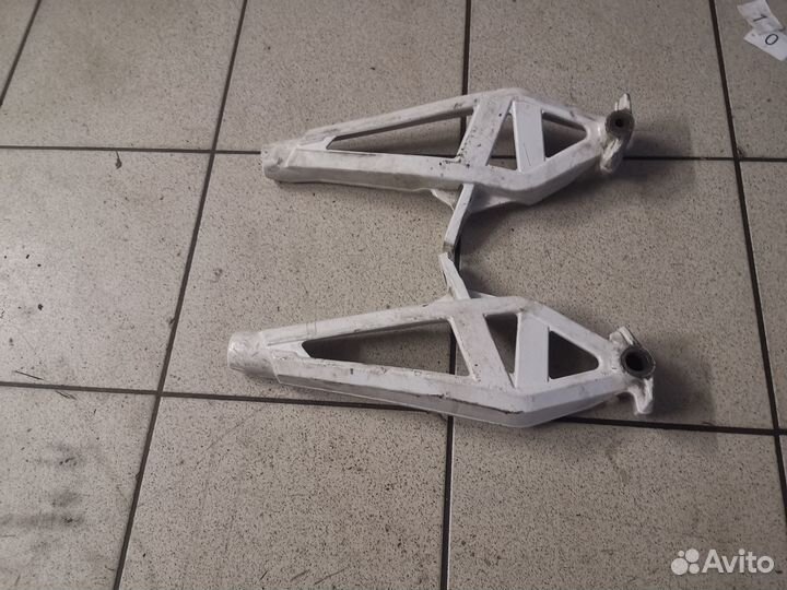 Кулак поворотный Arctic Cat xf800