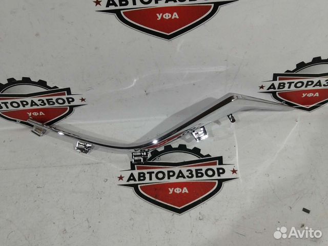 Молдинг решетки новый Левый mazda 3 bm 13-16