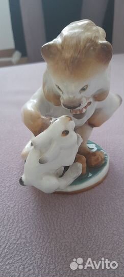 Статуэтка Лев и заяц
