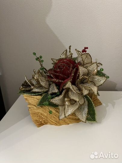 Композиция из бисера