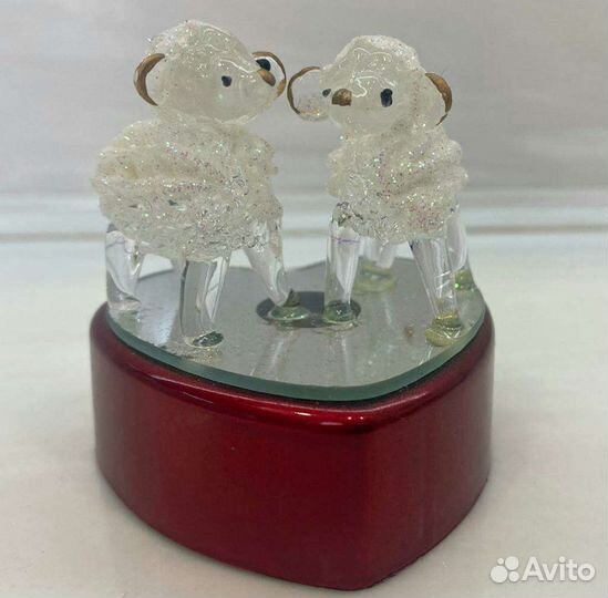 Сувенир музыкальный две хрусталтные козочки