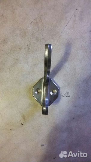 Мебельные крючки