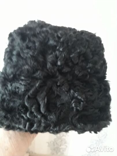 Меховой воротник норка, песец, шапка каракулевая