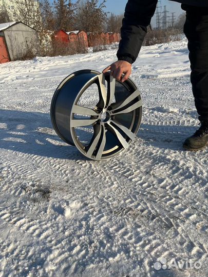 Диски BMW r20 300 стиль