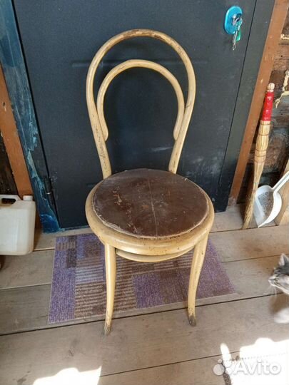 Стол и стул деревянный