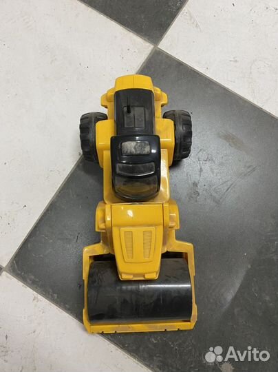 Трактор каток