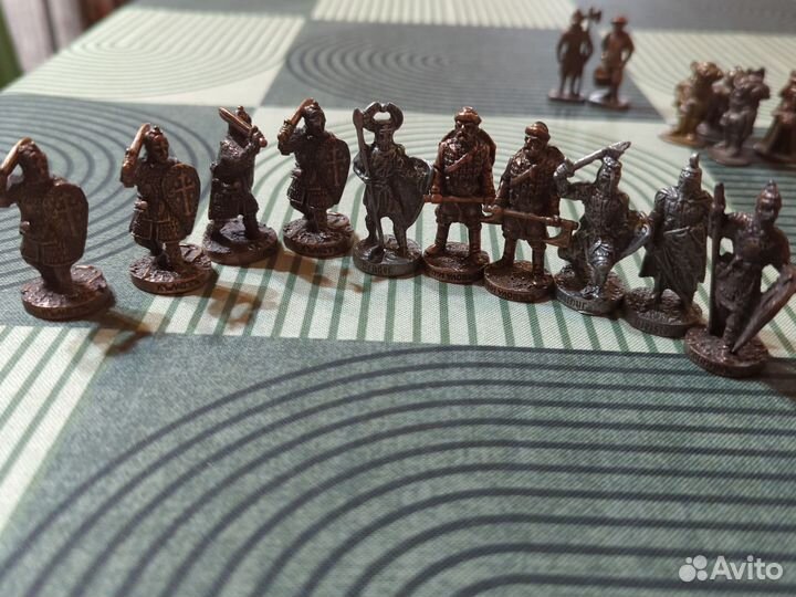 Солдатики разные