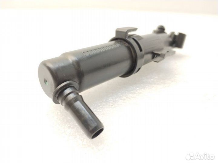 Форсунка омывателя фар передняя правая Bmw