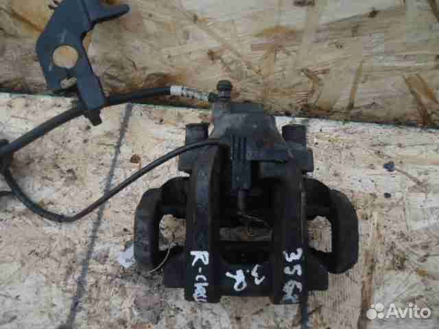 Суппорт задний правый Mercedes R-klasse W251