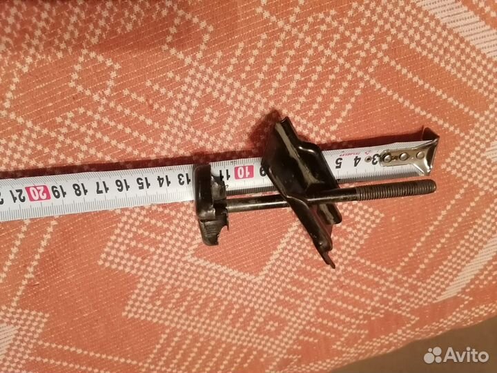 Крепление для запаски для банана