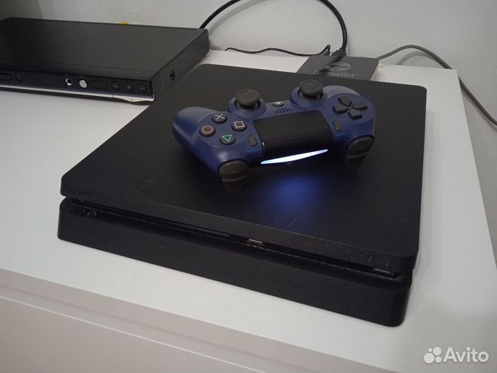 PS4 slim 1000Gb