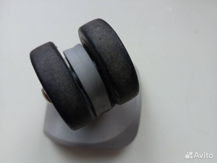 Колёса для чемодана б/у