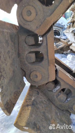 Гусянка На бульдозер D375А, чetpa T-40