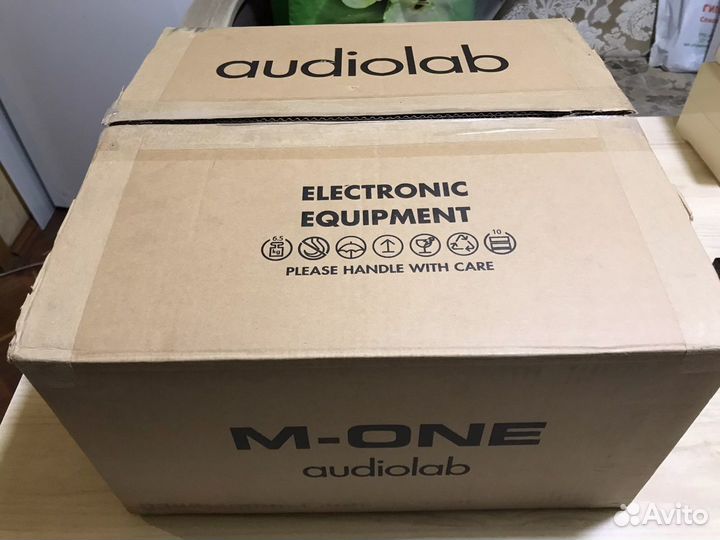 Audiolab M-One Hi-Fi усилитель с DAC и BT