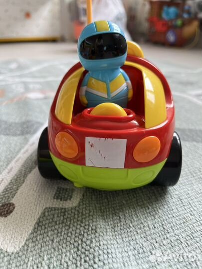 Радиоуправляемая машинка