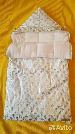 Новый дизайнерский конверт на выписку весна-осень