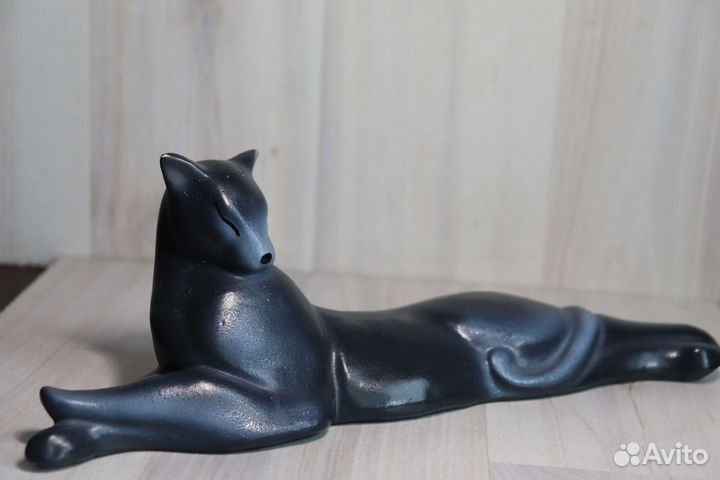 Статуэтка собака, кошка и котенок