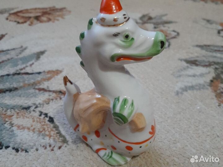 Дракон фарфоровый Дулево символ года 2024