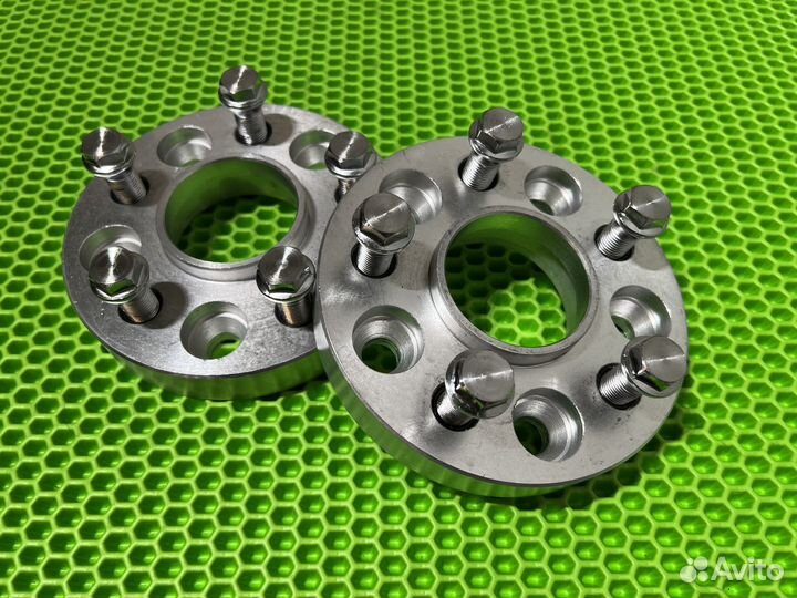Проставки 30 мм 5х112 66,6 2 шт. Mercedes Audi