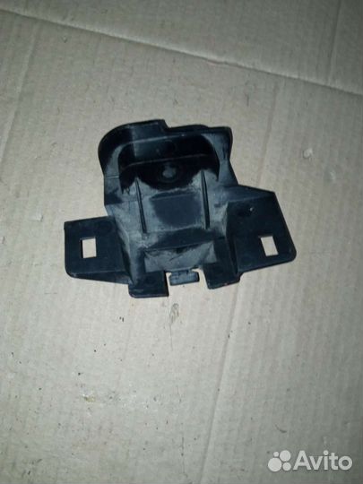 BMW E65 кронштейн салонного фильтра