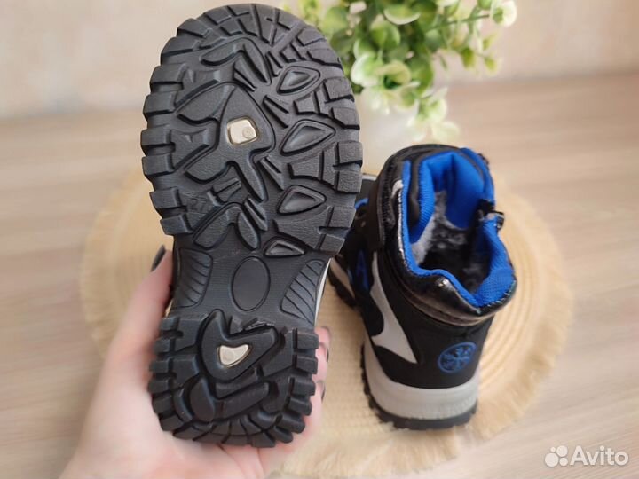 Зимние ботинки на мальчика 27 р-р 17 см