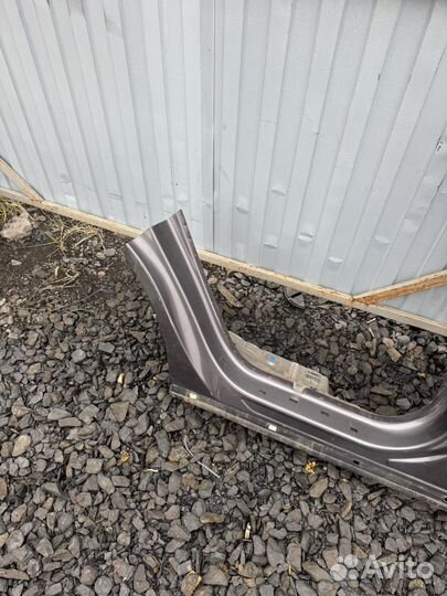 Порог правый Hyundai Santa Fe 4 TM