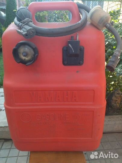 Канистра пластиковая Ямаха на 24 литра бу