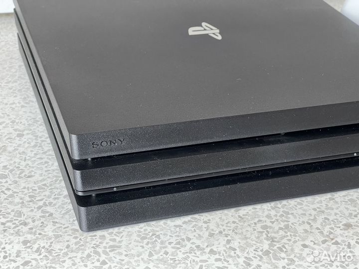 PlayStation 4 Pro +995 игр