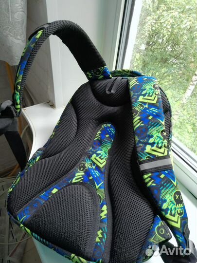 Портфель школьный новый