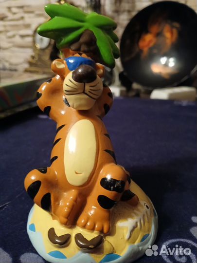 Фигурка интерьерная