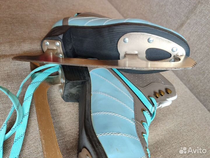 Коньки женские