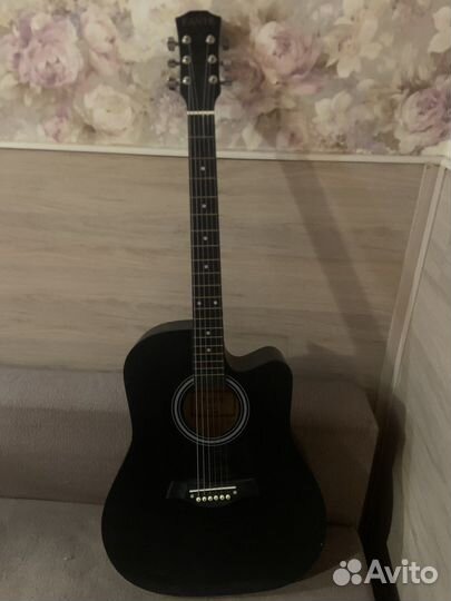 Акустическая гитара бу