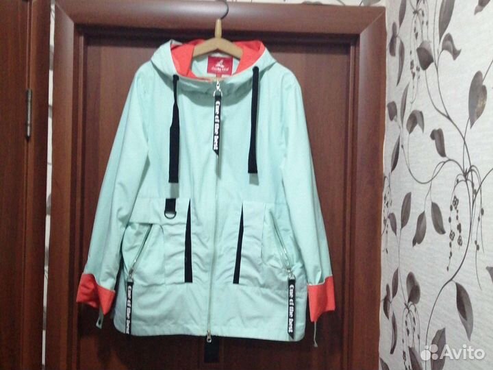 Ветровка для девочки