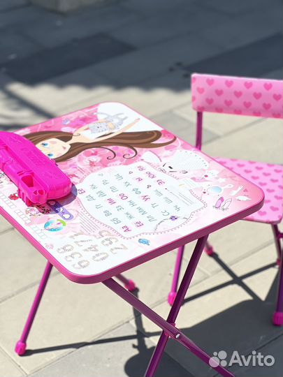 Детский стол и стул